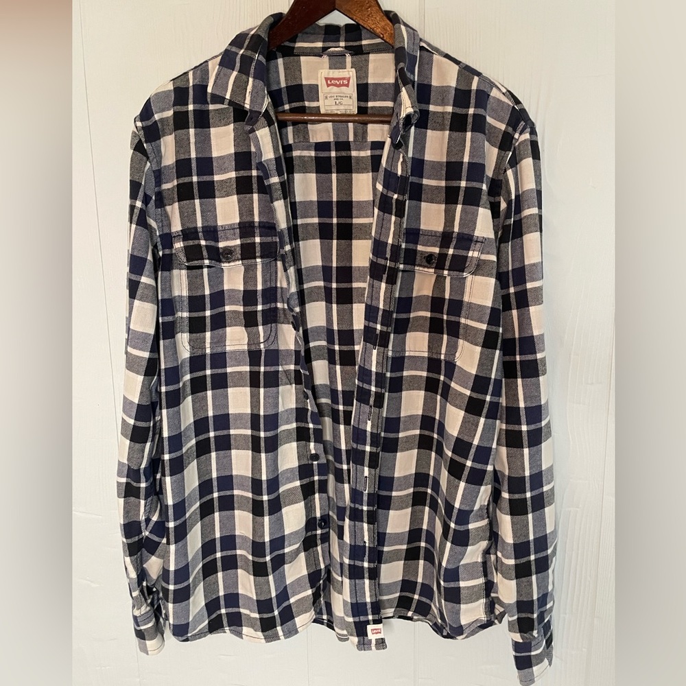 Levi’s Women’s Flannel Size Large Blue/Black/White
